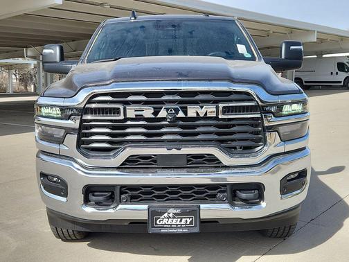2026 RAM 2500 Tradesman Crew Cab 4x4 6'4' Box