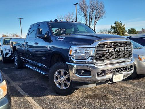 2022 RAM 3500 Big Horn Crew Cab 4x4 8' Box