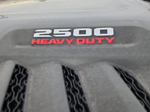 2023 RAM 2500 Laramie Crew Cab 4x4 6'4' Box