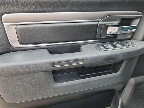 2021 RAM 1500 Classic Warlock Crew Cab 4x4 5'7' Box