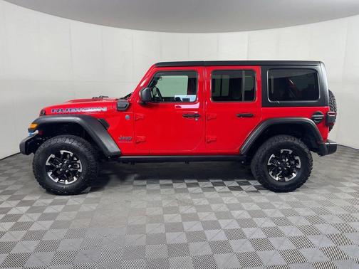 Firecracker Red Clearcoat 2025 Jeep Wrangler 4xe Rubicon