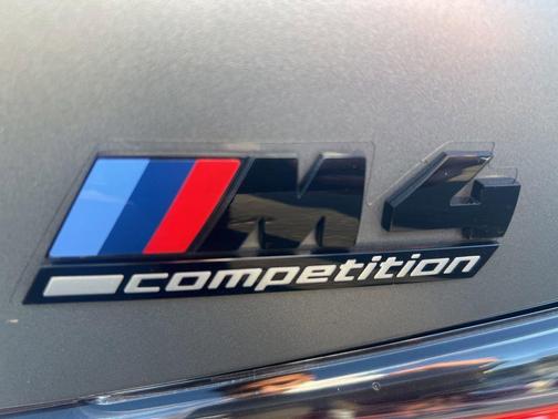 Skyscraper Grey Metallic 2022 BMW M4 Competition xDrive