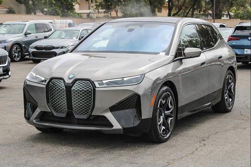 Oxide Grey Metallic 2023 BMW iX M60