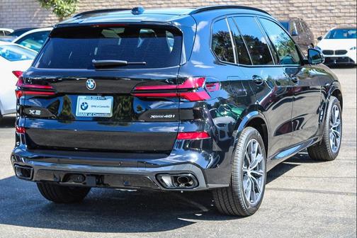 Black Sapphire Metallic 2026 BMW X5 xDrive40i