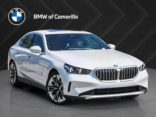 Mineral White Metallic 2026 BMW 530 530i
