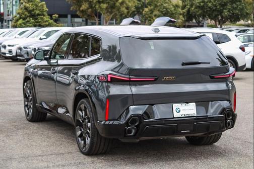 Dravit Grey Metallic 2023 BMW XM Base