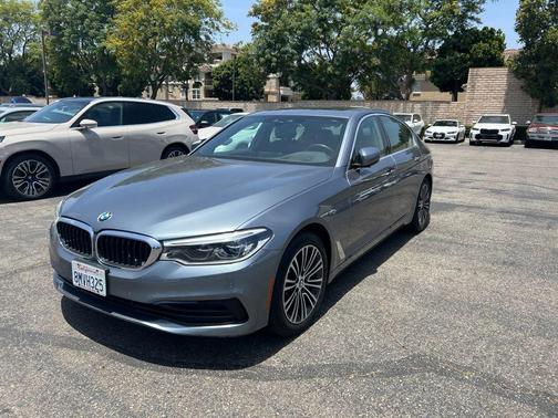 Bluestone Metallic 2019 BMW 540 540i