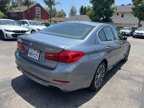 Bluestone Metallic 2019 BMW 540 540i