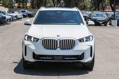 Alpine White 2026 BMW X5 sDrive40i