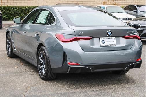Skyscraper Grey Metallic 2026 BMW i4 Gran Coupe xDrive40