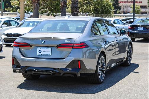 Oxide Grey Metallic 2027 BMW 530 i