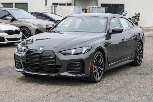Dravit Grey Metallic 2026 BMW i4 Gran Coupe M60