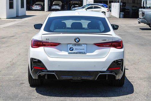 Mineral White Metallic 2026 BMW i4 Gran Coupe xDrive40