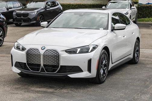 Mineral White Metallic 2026 BMW i4 Gran Coupe xDrive40
