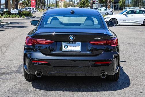 Black Sapphire Metallic 2026 BMW 430 i