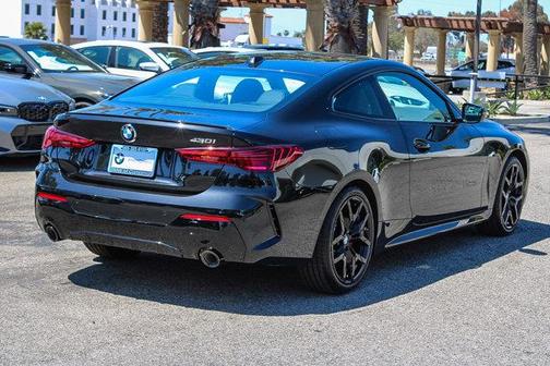 Black Sapphire Metallic 2026 BMW 430 i