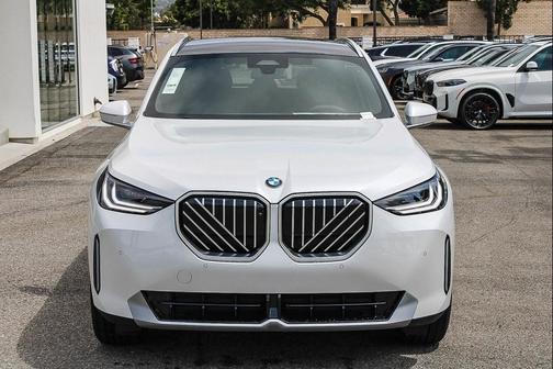 Mineral White Metallic 2026 BMW X3 30 xDrive