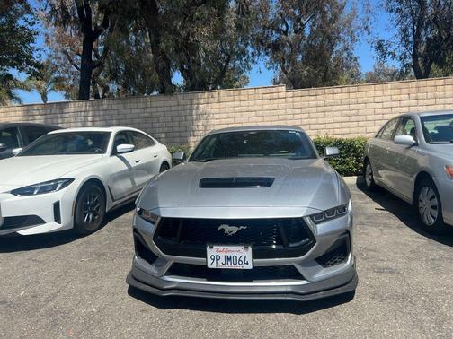 Iconic Silver Metallic 2024 Ford Mustang GT