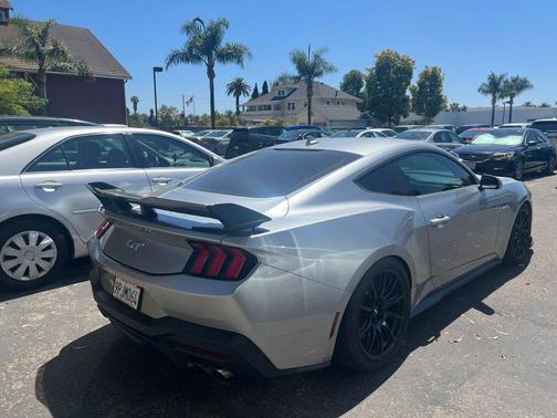 Iconic Silver Metallic 2024 Ford Mustang GT