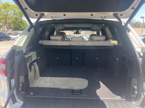 Mineral White Metallic 2021 BMW X5 xDrive40i