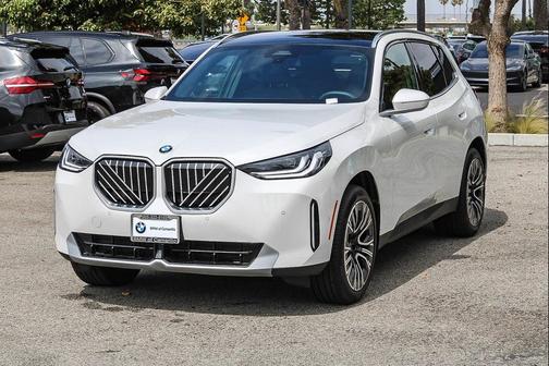 Mineral White Metallic 2026 BMW X3 30 xDrive