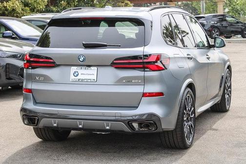 Frozen Pure Grey Metallic 2026 BMW X5 PHEV xDrive50e