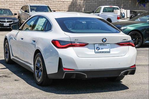 Mineral White Metallic 2026 BMW i4 Gran Coupe xDrive40