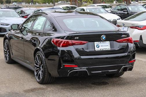 Black Sapphire Metallic 2026 BMW i4 Gran Coupe M60