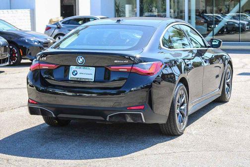 Black Sapphire Metallic 2023 BMW i4 Gran Coupe eDrive40