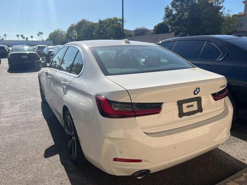 Alpine White 2024 BMW 330 330i