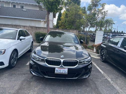 Black Sapphire Metallic 2023 BMW 330 330i