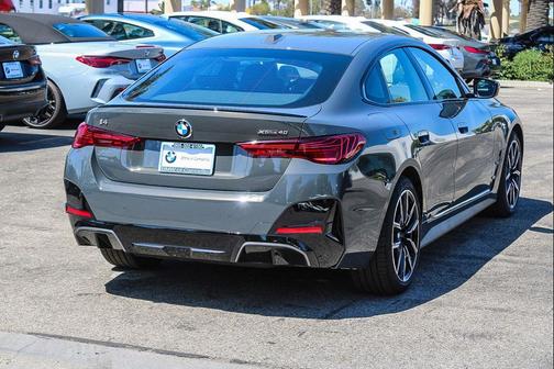 Dravit Grey Metallic 2026 BMW i4 Gran Coupe xDrive40