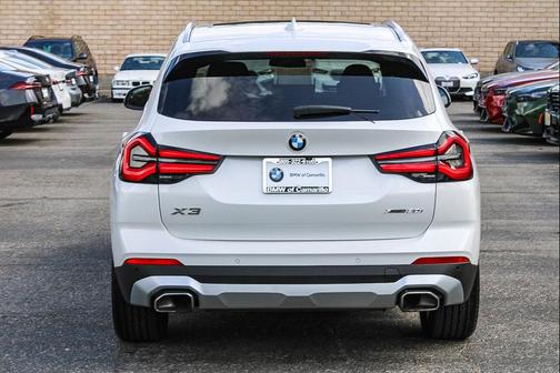 Mineral White Metallic 2022 BMW X3 xDrive30i
