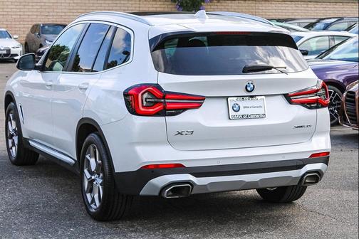 Mineral White Metallic 2022 BMW X3 xDrive30i