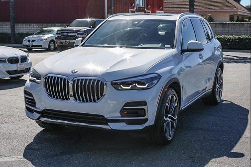 Alpine White 2023 BMW X5 xDrive40i