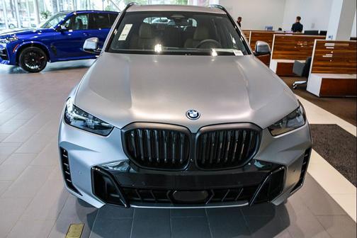 Frozen Pure Grey Metallic 2026 BMW X5 PHEV xDrive50e