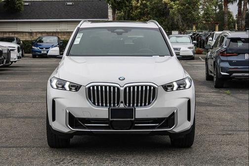 Alpine White 2026 BMW X5 sDrive40i