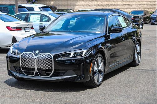 Jet Black 2026 BMW i4 Gran Coupe eDrive40
