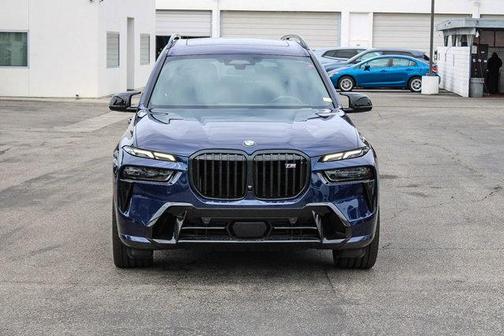 Tanzanite Blue II Metallic 2023 BMW X7 M60i