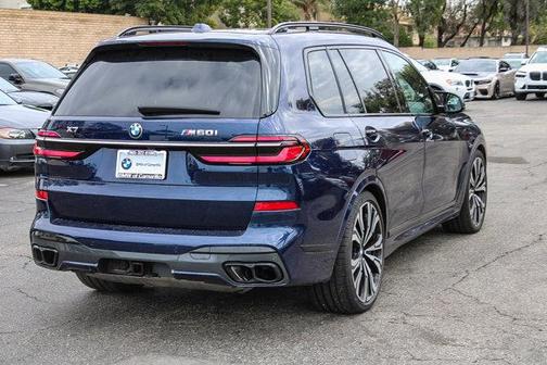 Tanzanite Blue II Metallic 2023 BMW X7 M60i