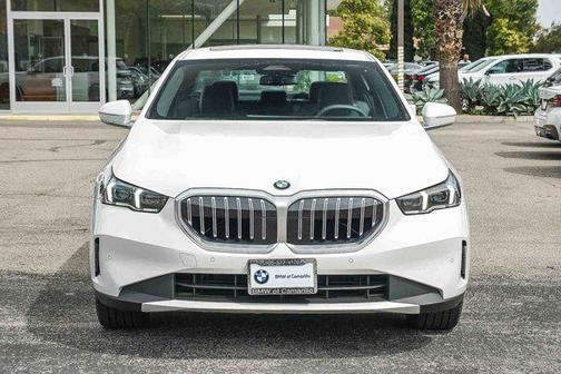Alpine White 2025 BMW 530 530i
