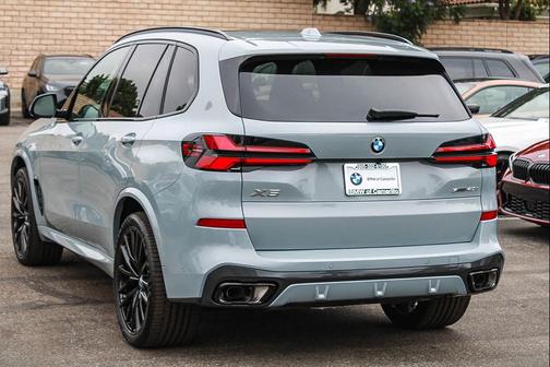 Brooklyn Grey Metallic 2026 BMW X5 sDrive40i