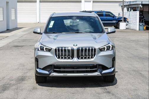Space Silver Metallic 2026 BMW X1 xDrive28i