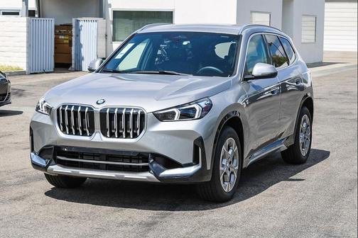 Space Silver Metallic 2026 BMW X1 xDrive28i