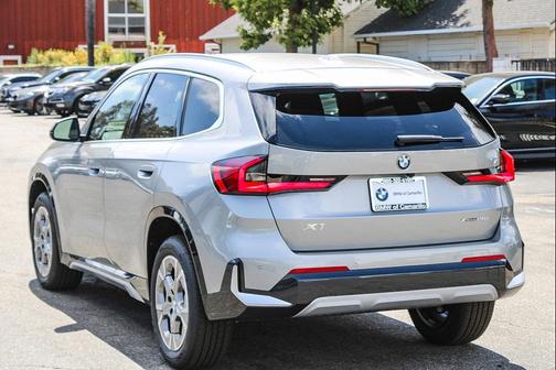 Space Silver Metallic 2026 BMW X1 xDrive28i