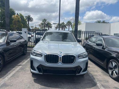 Brooklyn Grey Metallic 2024 BMW X3 M40i