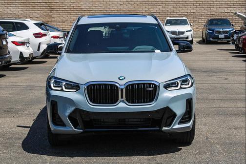 Brooklyn Grey Metallic 2024 BMW X3 M40i