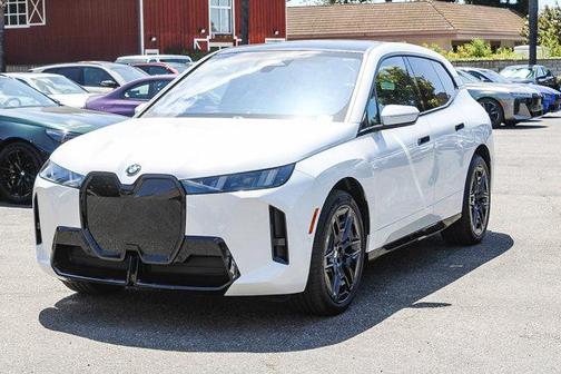 Alpine White 2026 BMW iX xDrive60