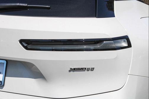 Alpine White 2026 BMW iX xDrive60