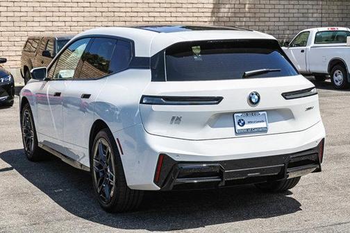 Alpine White 2026 BMW iX xDrive60